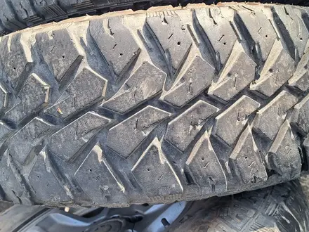 Оригинал диски и шины Maxxis 265/75/16LT m + s за 280 000 тг. в Алматы – фото 4