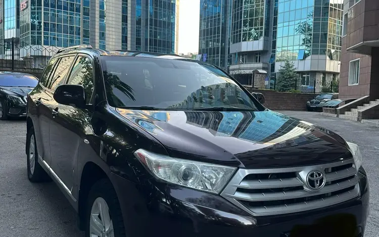 Toyota Highlander 2013 года за 14 500 000 тг. в Алматы