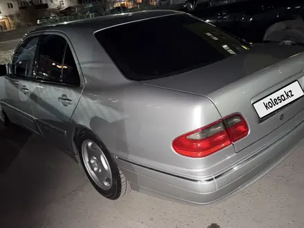 Mercedes-Benz E 280 2001 года за 4 900 000 тг. в Кызылорда – фото 6