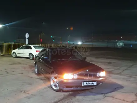 BMW 525 1993 года за 1 500 000 тг. в Астана – фото 4