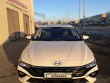 Hyundai Elantra 2024 годаfor9 600 000 тг. в Жезказган