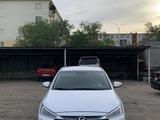 Hyundai Elantra 2019 годаүшін8 650 000 тг. в Астана