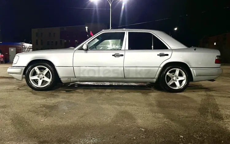 Mercedes-Benz E 280 1993 года за 1 700 000 тг. в Актобе