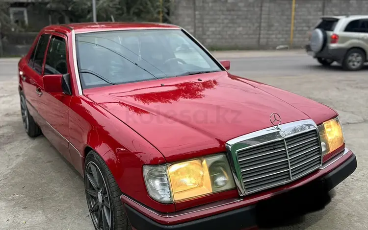 Mercedes-Benz E 320 1995 года за 2 400 000 тг. в Алматы