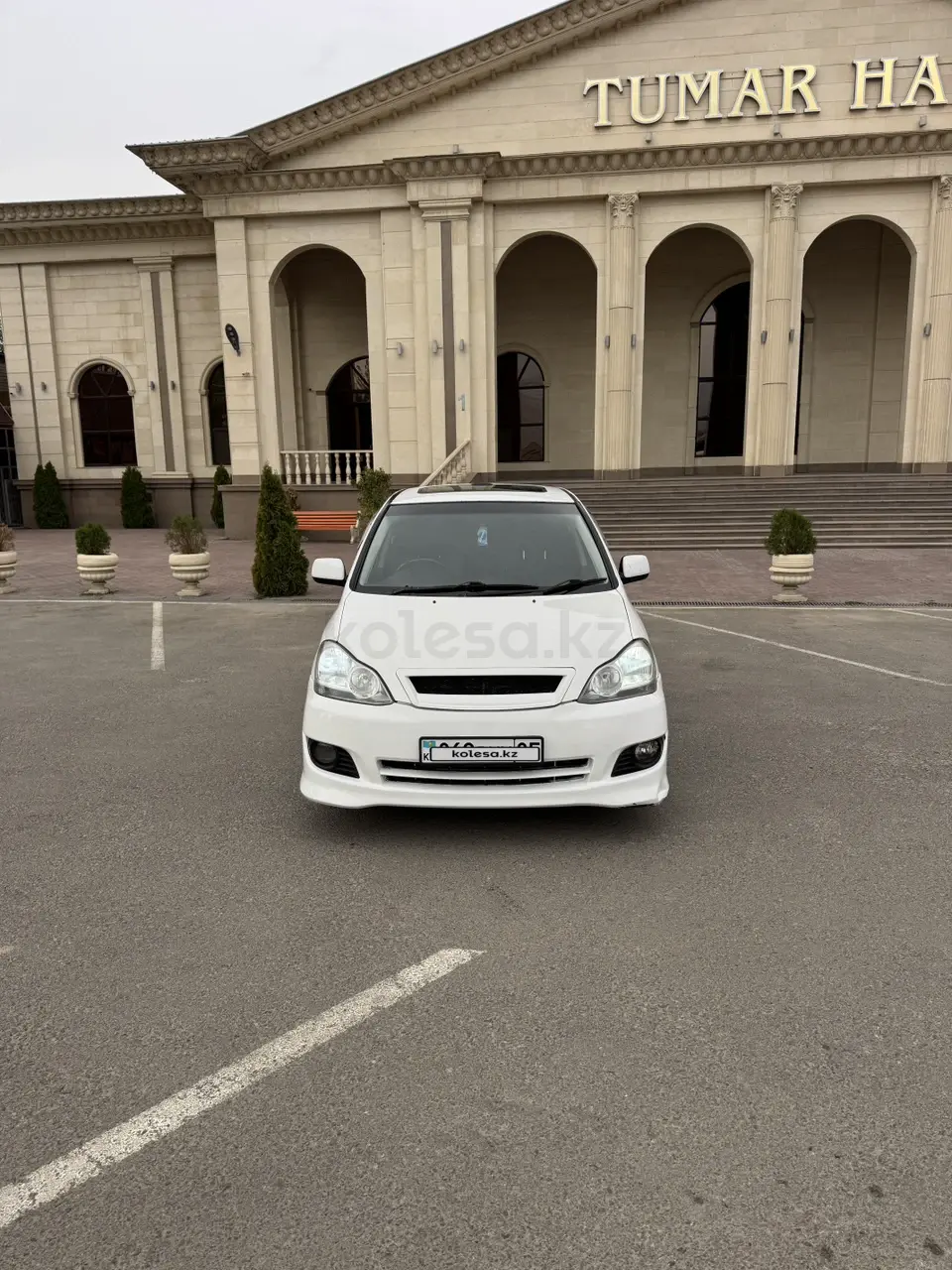 Toyota Ipsum, 2004