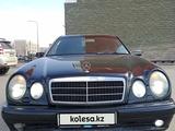 Mercedes-Benz E 280 1997 года за 3 000 000 тг. в Астана – фото 2