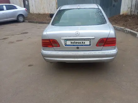 Mercedes-Benz E 200 1995 года за 1 720 000 тг. в Астана – фото 7