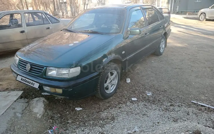 Volkswagen Passat 1996 годаfor1 400 000 тг. в Актобе