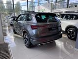 Skoda Karoq 2026 года за 19 890 000 тг. в Уральск – фото 4
