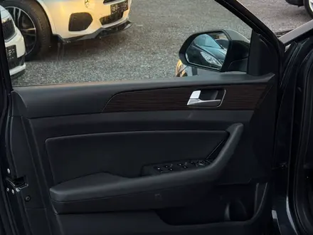 Hyundai Sonata 2017 года за 8 800 000 тг. в Алматы – фото 13