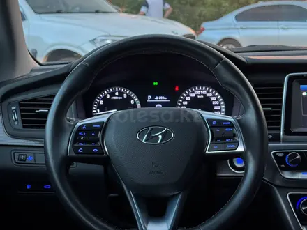 Hyundai Sonata 2017 года за 8 800 000 тг. в Алматы – фото 18
