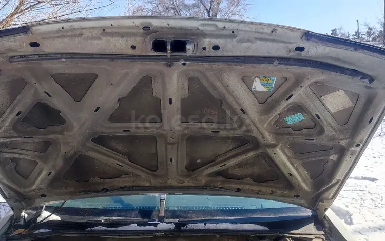 Капот Nissan Sunny B14 за 65 000 тг. в Караганда