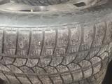 Шины с дисками липучка за 160 000 тг. в Караганда