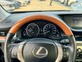 Lexus ES 300h 2014 года за 9 000 000 тг. в Атырау – фото 21