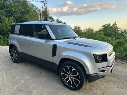 Land Rover Defender 2020 года за 65 500 000 тг. в Алматы