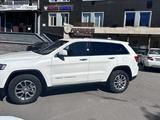 Jeep Grand Cherokee 2019 годаүшін18 500 000 тг. в Астана – фото 2