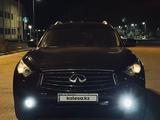 Infiniti QX70 2015 годаүшін11 500 000 тг. в Павлодар – фото 2