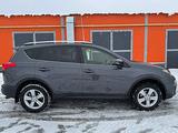 Toyota RAV4 2013 годаfor11 800 000 тг. в Актобе – фото 4