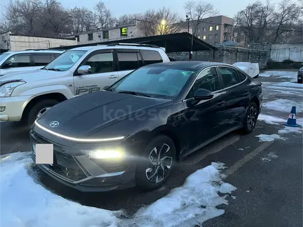 Hyundai Sonata 2023 года за 16 790 000 тг. в Астана – фото 2