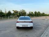 Hyundai Elantra 2022 года за 12 500 000 тг. в Жетысай – фото 3