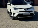 Toyota RAV4 2016 годаfor11 900 000 тг. в Усть-Каменогорск