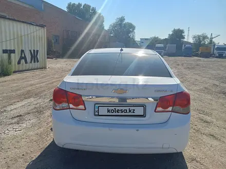 Chevrolet Cruze 2012 года за 4 000 000 тг. в Уральск – фото 2