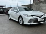 Toyota Camry 2018 годаfor13 000 000 тг. в Шымкент – фото 5