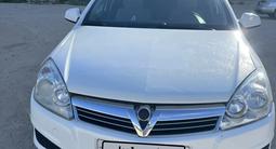 Opel Astra 2014 годаүшін2 400 000 тг. в Жанаозен