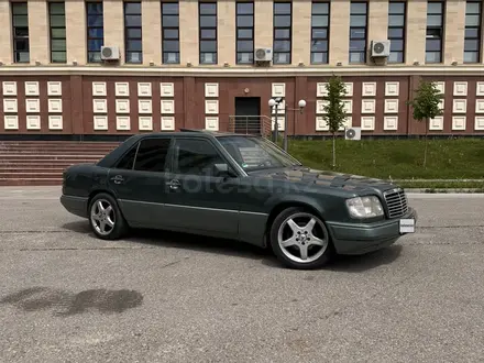 Mercedes-Benz E 220 1993 года за 3 000 000 тг. в Шымкент – фото 10