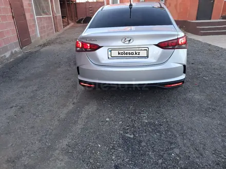 Hyundai Accent 2020 года за 5 200 000 тг. в Астана – фото 2