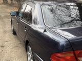 Mercedes-Benz E 200 1996 года за 2 500 000 тг. в Усть-Каменогорск – фото 2