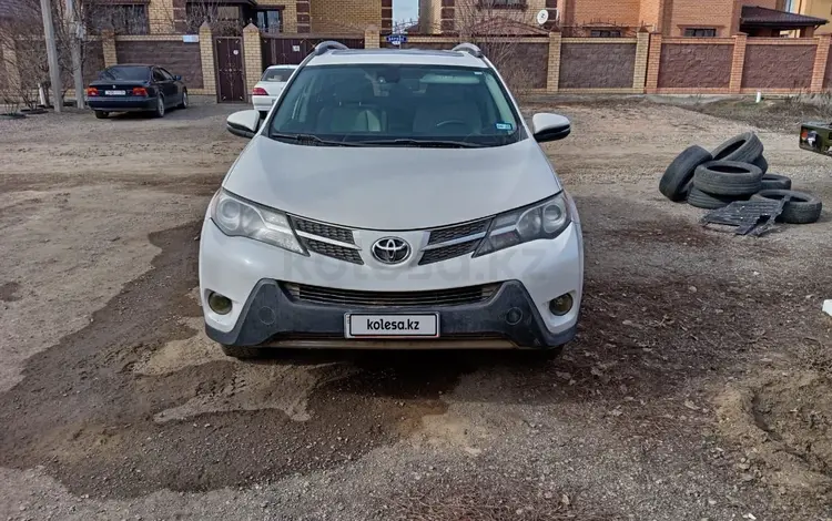Toyota RAV4 2015 года за 7 000 000 тг. в Актобе