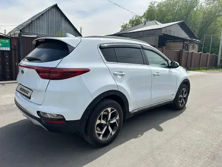 Kia Sportage 2018 года за 9 300 000 тг. в Алматы – фото 23