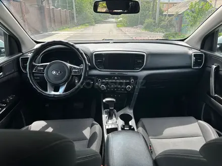 Kia Sportage 2018 года за 9 300 000 тг. в Алматы – фото 18