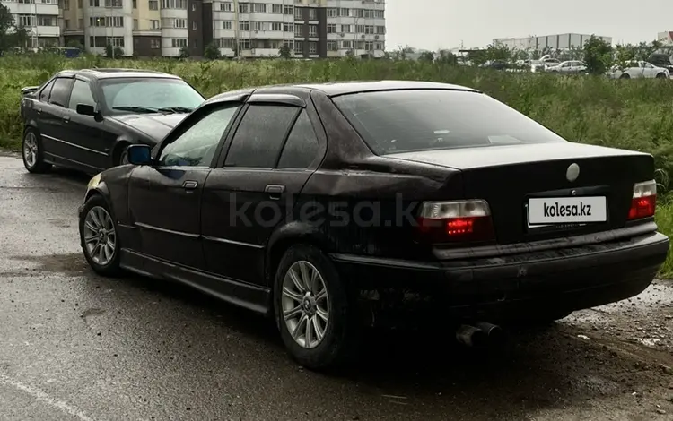 BMW 325 1992 года за 900 000 тг. в Алматы