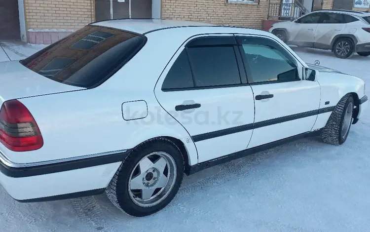 Mercedes-Benz C 220 1996 года за 2 100 000 тг. в Атбасар