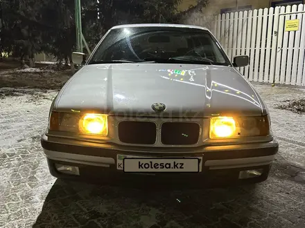 BMW 318 1997 года за 3 000 000 тг. в Уральск – фото 2