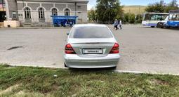 Mercedes-Benz C 200 2000 годаfor2 800 000 тг. в Усть-Каменогорск – фото 4