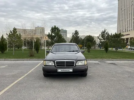 Mercedes-Benz C 280 1994 года за 2 000 000 тг. в Шымкент