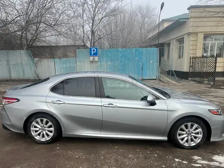 Toyota Camry 2017 года за 12 900 000 тг. в Кордай – фото 4