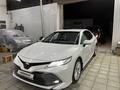 Toyota Camry 2018 года за 14 800 000 тг. в Шымкент