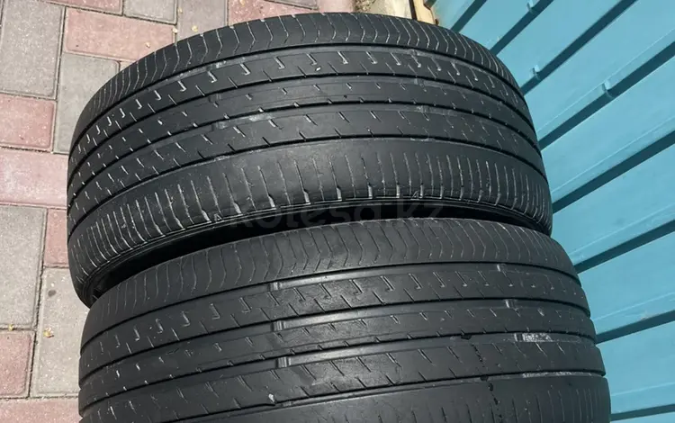 Резину Dunlop в хорошем состоянии с шумкой за 28 000 тг. в Алматы