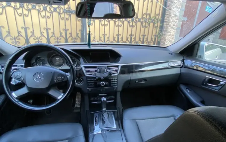 Mercedes-Benz E 200 2011 года за 6 800 000 тг. в Алматы