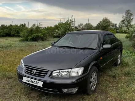 Toyota Camry 2000 года за 3 000 000 тг. в Семей