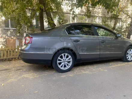 Volkswagen Passat 2006 года за 3 200 000 тг. в Петропавловск – фото 6