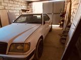 Mercedes-Benz E 230 1992 годаүшін900 000 тг. в Актау – фото 2