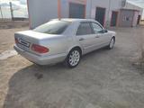 Mercedes-Benz E 230 1995 годаfor2 150 000 тг. в Караганда – фото 3