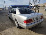 Mercedes-Benz E 230 1995 годаfor2 150 000 тг. в Караганда – фото 4