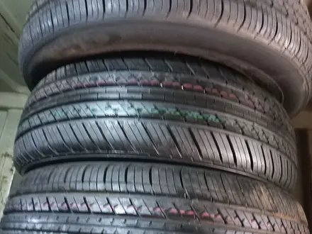 Идеальный состояние шины гарантией качество комфорт и мягко за 90 000 тг. в Алматы – фото 42