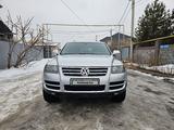 Volkswagen Touareg 2007 годаfor5 000 000 тг. в Алматы